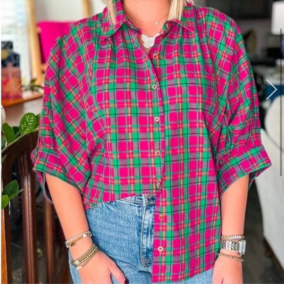 entro Tops - NWOT Entro Oversized Plaid Button Up Top (M)